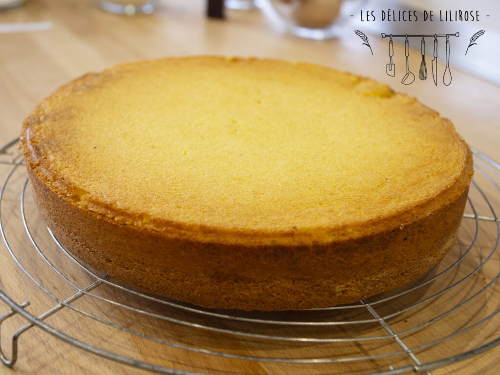 La génoise doit avoir une couleur dorée.